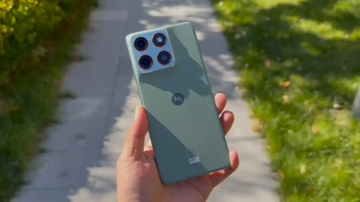 Moto X70 Air